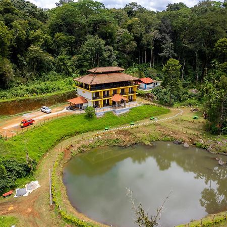 The Hosteller Coorg Rainforest, Мадікері Екстер'єр фото