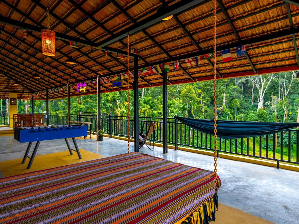 The Hosteller Coorg Rainforest, Мадікері Екстер'єр фото