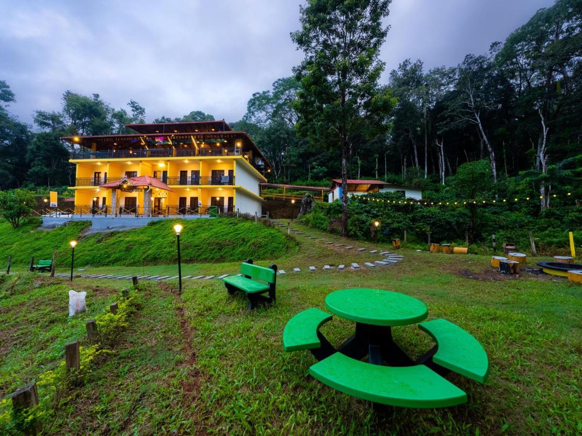 The Hosteller Coorg Rainforest, Мадікері Екстер'єр фото
